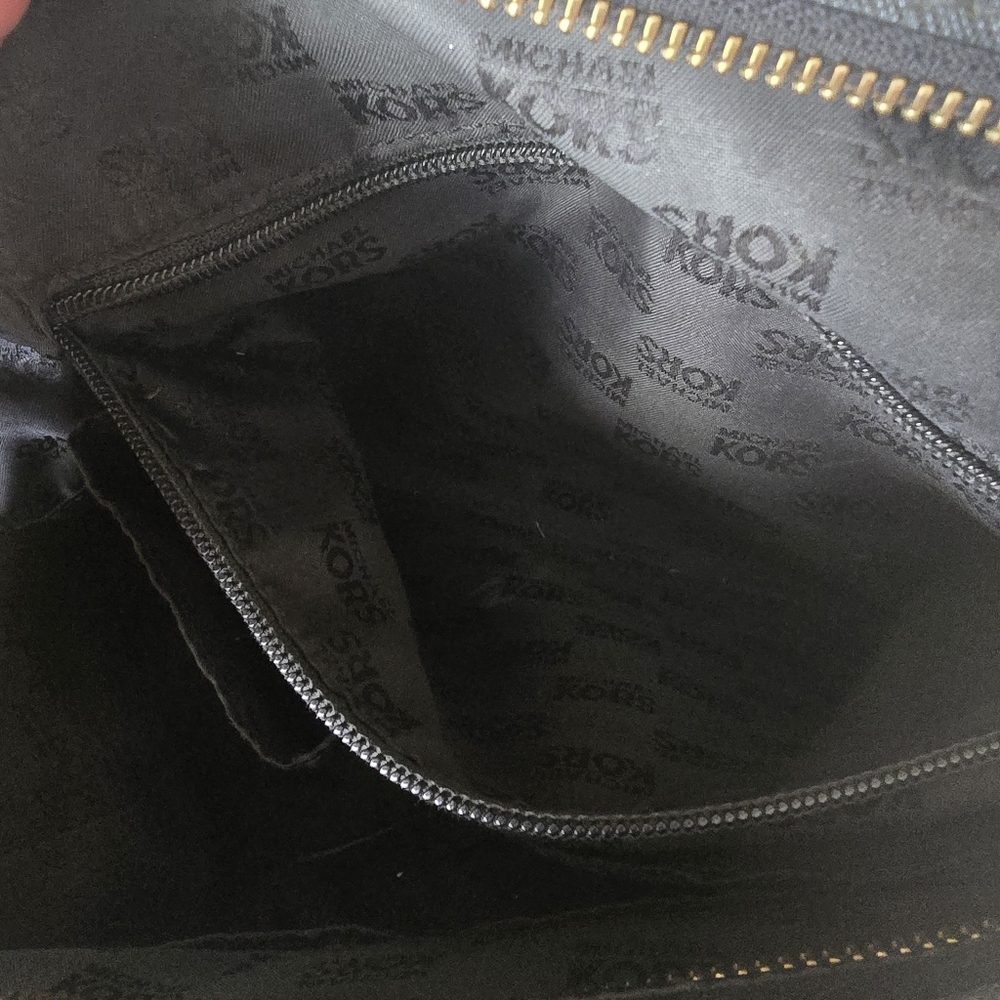 Michael Kor Purse - Picture 4 of 6